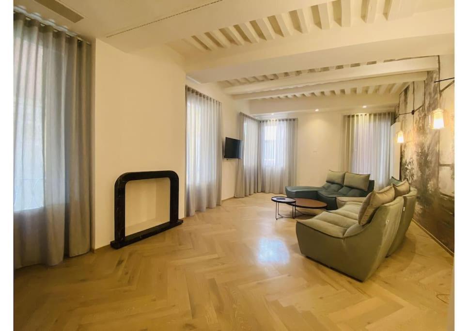 Sweet Time Venice, Luxury San Marco Frezzaria Apt! エクステリア 写真