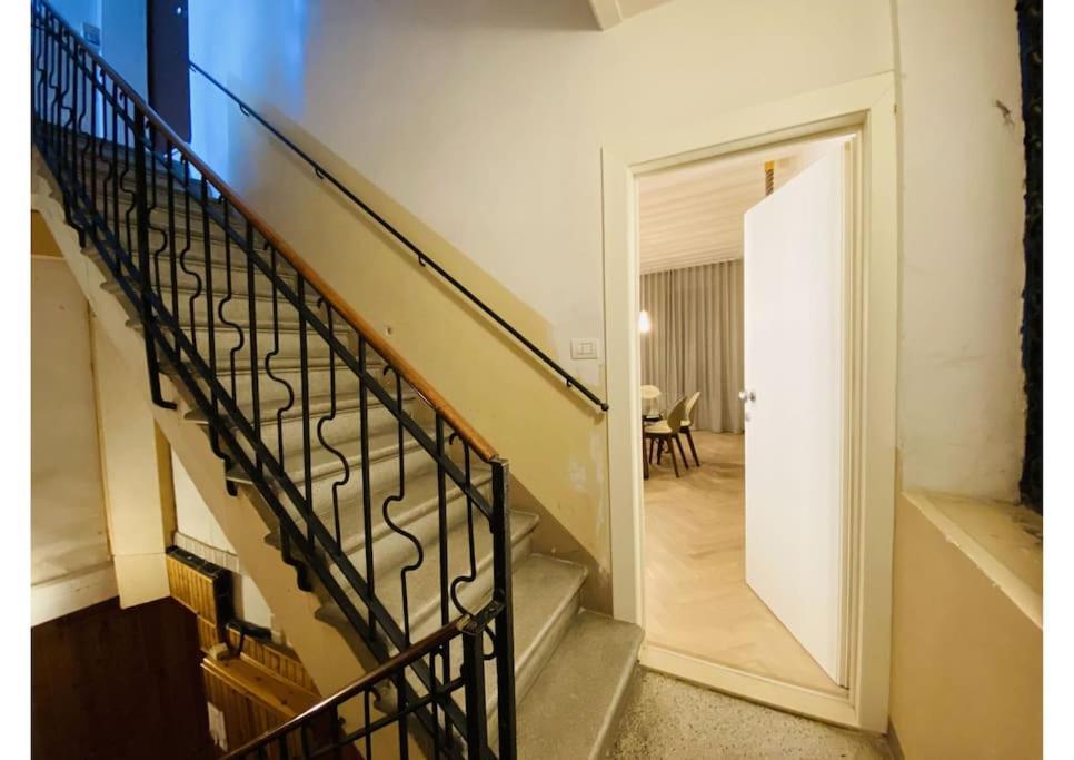 Sweet Time Venice, Luxury San Marco Frezzaria Apt! エクステリア 写真